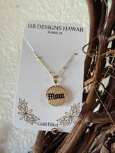“Mom” Circle Pendant Necklace with Chain